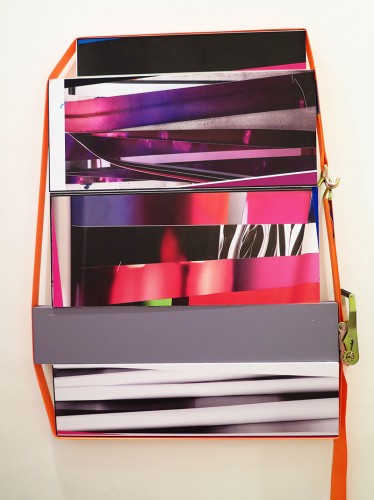 nemesm Nemes Márton: Temporary Images 02 (Átmeneti képek 02), 2017, akril, ofszet print, molinó, fa, heveder szíj, 127 x 102 cm